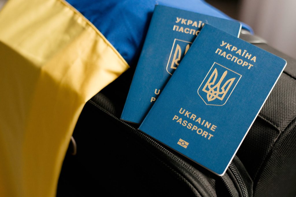 30_як легально виїхати за кордон_1