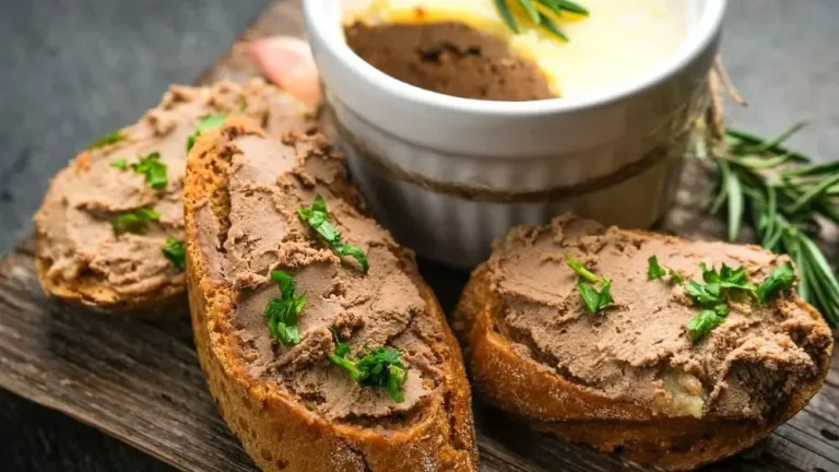 паштет з курячої печінки