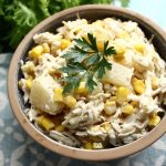 салат з куркою і ананасом