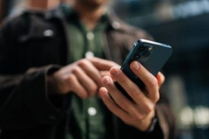 як об'єднати контакти в телефоні