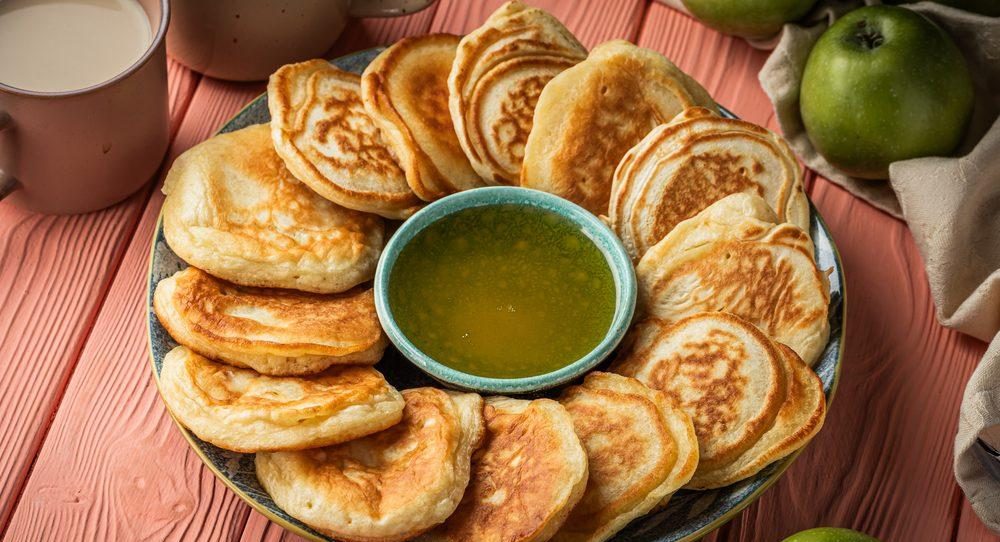 блінчики з яблуками
