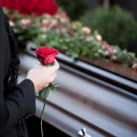 чи можна йти на похорон коли місячні