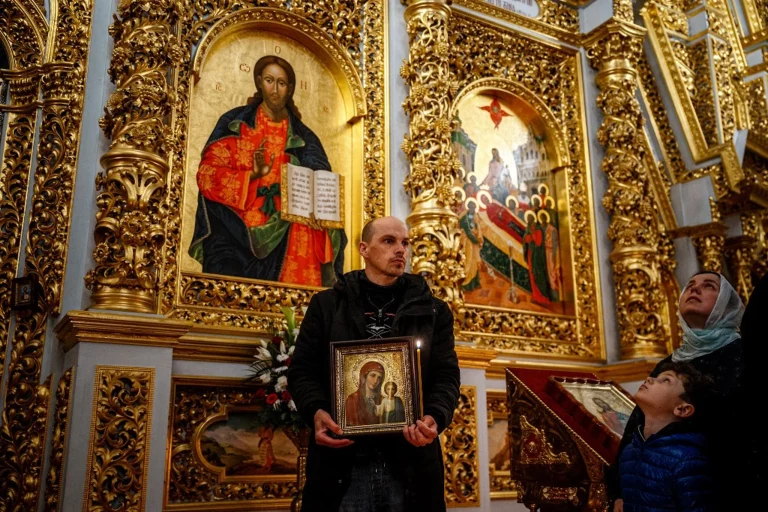 чи можна їсти перед плащаницею