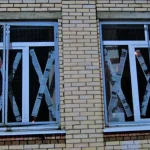 чим відмити клей від скотчу на склі
