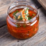 рецепт консерви з риби в томаті.
