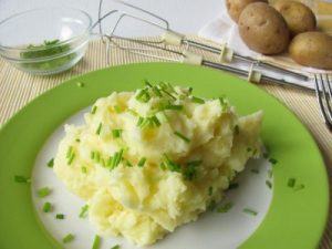 скільки варити картоплю на пюре