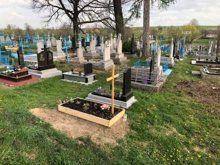 чи можна йти на кладовище коли місячні