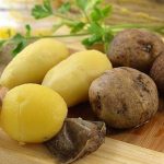 картопля в мундирі