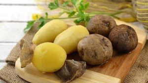 картопля в мундирі