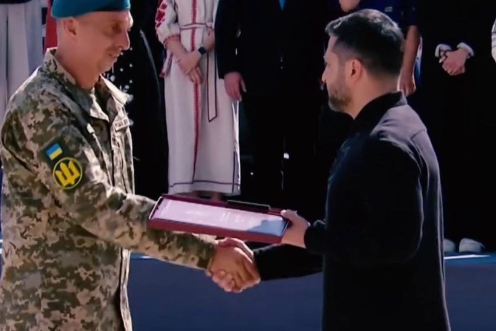 Матросу 34 бригади, який переправляв бійців на лівобережжя Херсонщини, присвоїли звання «Герой України»