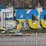 У Херсоні чоловік отримав тяжке поранення через атаку дрона РФ. Він помер у лікарні