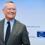 Люди опинилися в пастці». Комісар Ради Європи з прав людини закликав до евакуації цивільних з Олешок на Херсонщині