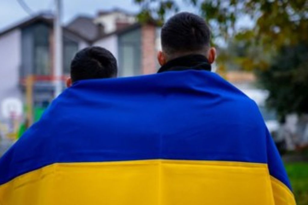На ТОТ Херсонщини дітям видали форму, схожу на одяг Росгвардії — у ЦНС попередили про ризики