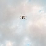 Російський дрон атакував зупинку у Херсоні травмована 25-річна дівчина