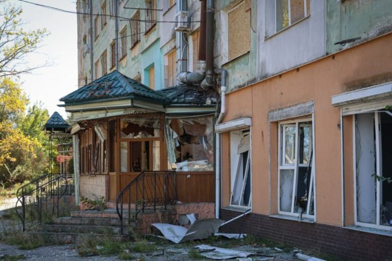 Загинула людина, четверо поранени російські війська обстріляли 38 населених пунктів Херсонщини