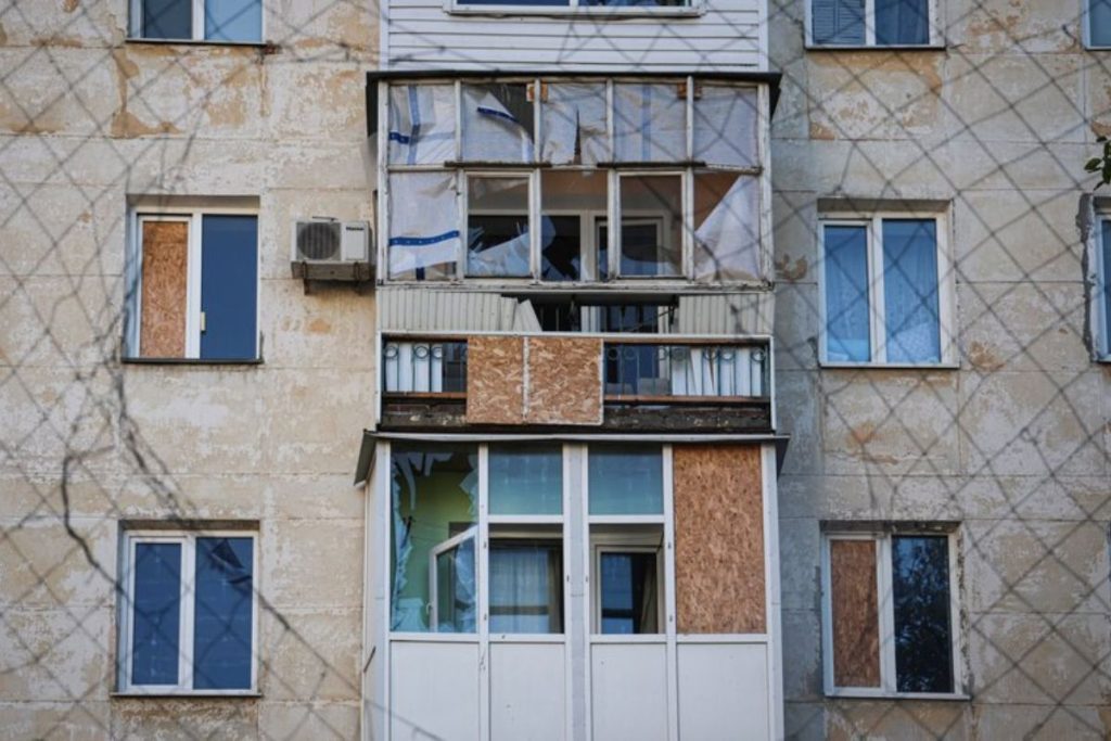 Загинула людина, восьмеро поранених російські війська обстріляли 31 населений пункт Херсонщини